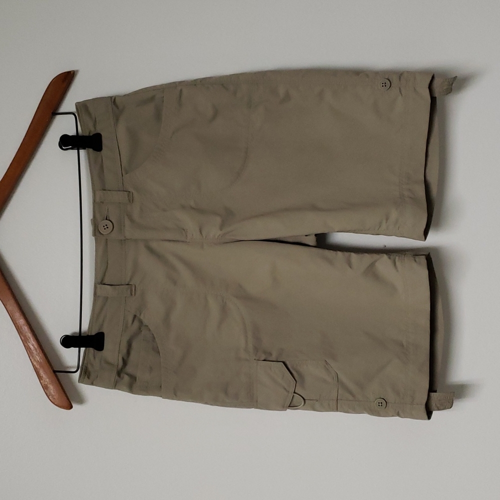 Mountain Hardware cargo shorts low‎ rise bermuda hiking size 4
